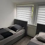 Bis Zu 6 Einzelbetten Stellplatz Wifi Apartmán *